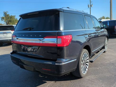 Used 2021 Lincoln Navigator Reserve w/ Luxury Package RWD image 4