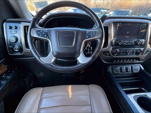 Used 2018 GMC Sierra 1500 Denali w/ Denali Ultimate Package image 6