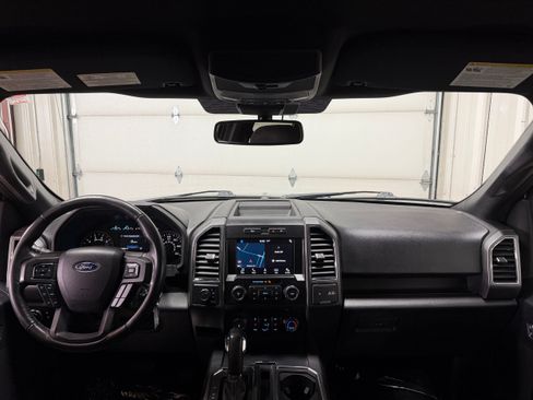 Used 2019 Ford F150 XLT w/ Equipment Group 302A Luxury AWD/4WD image 4