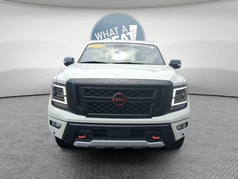 Used 2023 Nissan Titan PRO-4X w/ Pro-4x Convenience Package AWD/4WD image 9
