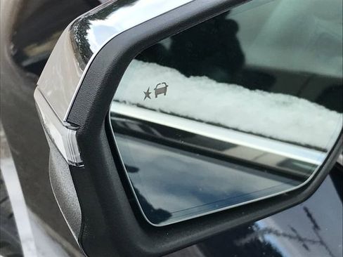 Used 2021 Chevrolet Equinox Premier image 6