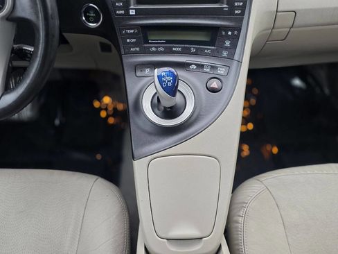 Used 2010 Toyota Prius Five image 12