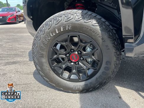 Used 2025 Toyota Tacoma TRD Pro AWD/4WD image 29
