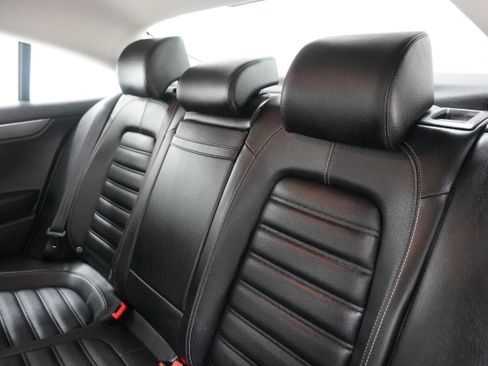 Used 2013 Volkswagen CC Lux image 12