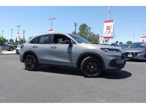 Used 2025 Honda HR-V Sport image 5