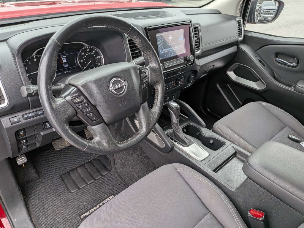 Used 2023 Nissan Frontier SV w/ SV Convenience Package RWD image 13