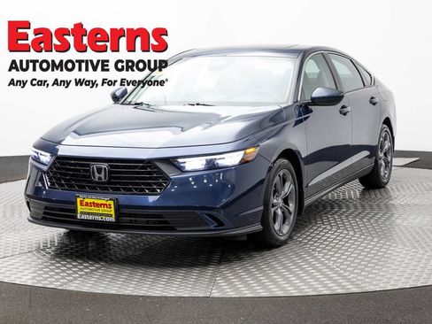 Used 2023 Honda Accord EX image 1