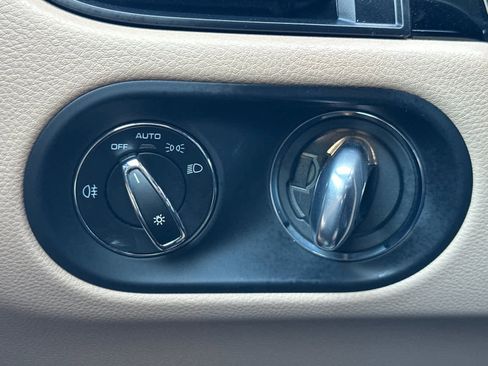 Used 2025 Porsche Macan image 29