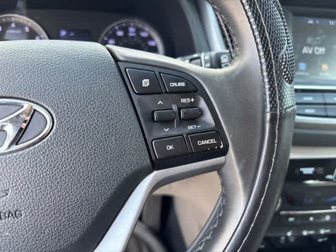 Used 2018 Hyundai Tucson Sport w/ Cargo Package FWD image 12