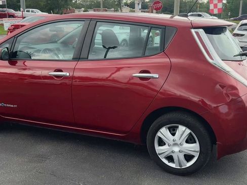 Used 2015 Nissan Leaf S w/ Charge Package FWD image 6