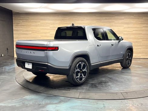 Used 2024 Rivian R1T Adventure image 20
