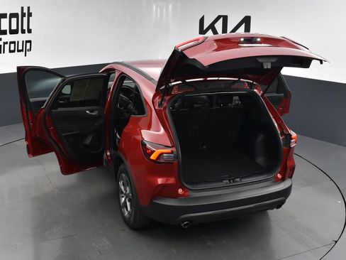 Used 2025 Ford Escape ST-Line FWD image 31