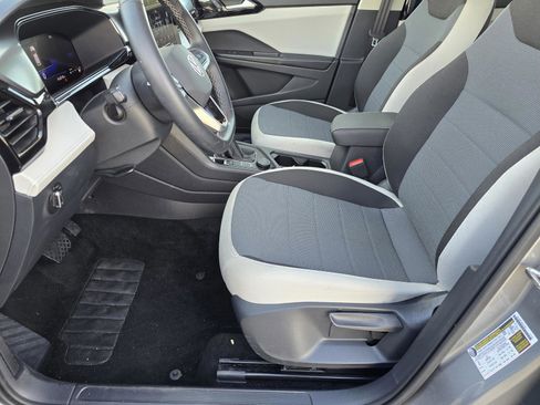 Used 2025 Volkswagen Taos S image 18