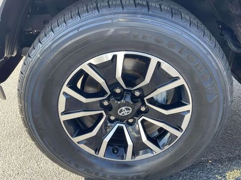 Used 2023 Toyota Tacoma TRD Sport w/ Technology Package image 8