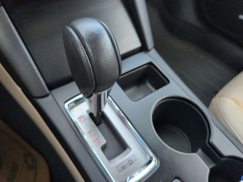 Used 2017 Subaru Legacy 2.5i Limited image 16