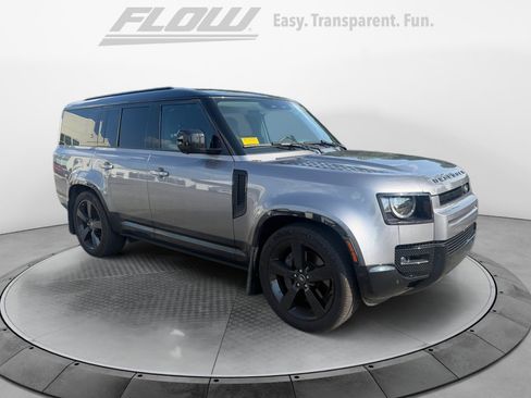 Used 2024 Land Rover Defender 130 X-Dynamic SE AWD/4WD image 1