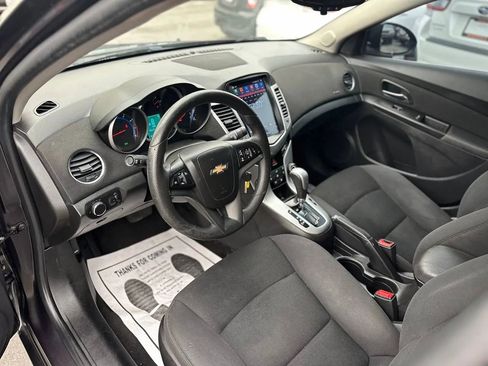 Used 2016 Chevrolet Cruze LT w/ Technology Package image 26