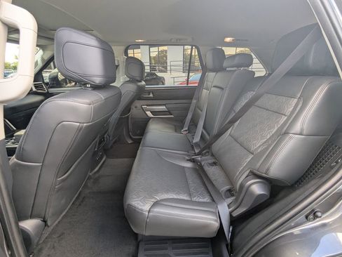 Used 2023 Toyota Sequoia 4WD image 28