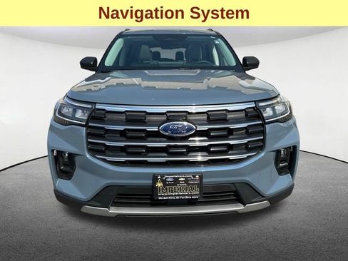 Used 2025 Ford Explorer Active w/ Active Comfort Package AWD/4WD image 4
