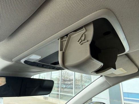 Used 2025 Honda CR-V EX-L image 28