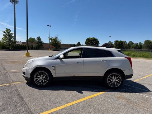 Used 2012 Cadillac SRX FWD image 2