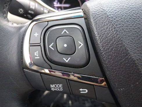 Used 2014 Toyota Avalon XLE Touring image 17