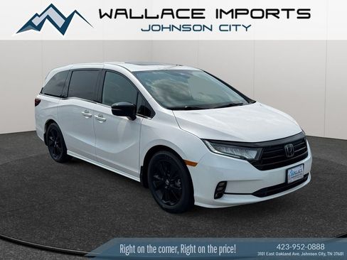 Used 2024 Honda Odyssey Sport image 7