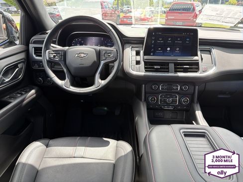 Used 2024 Chevrolet Suburban RST AWD/4WD image 13