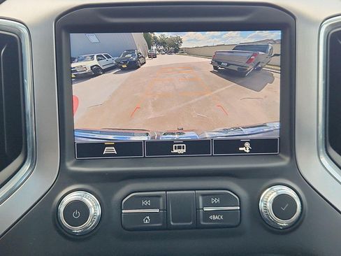 Certified 2022 GMC Sierra 1500 SLT RWD image 5