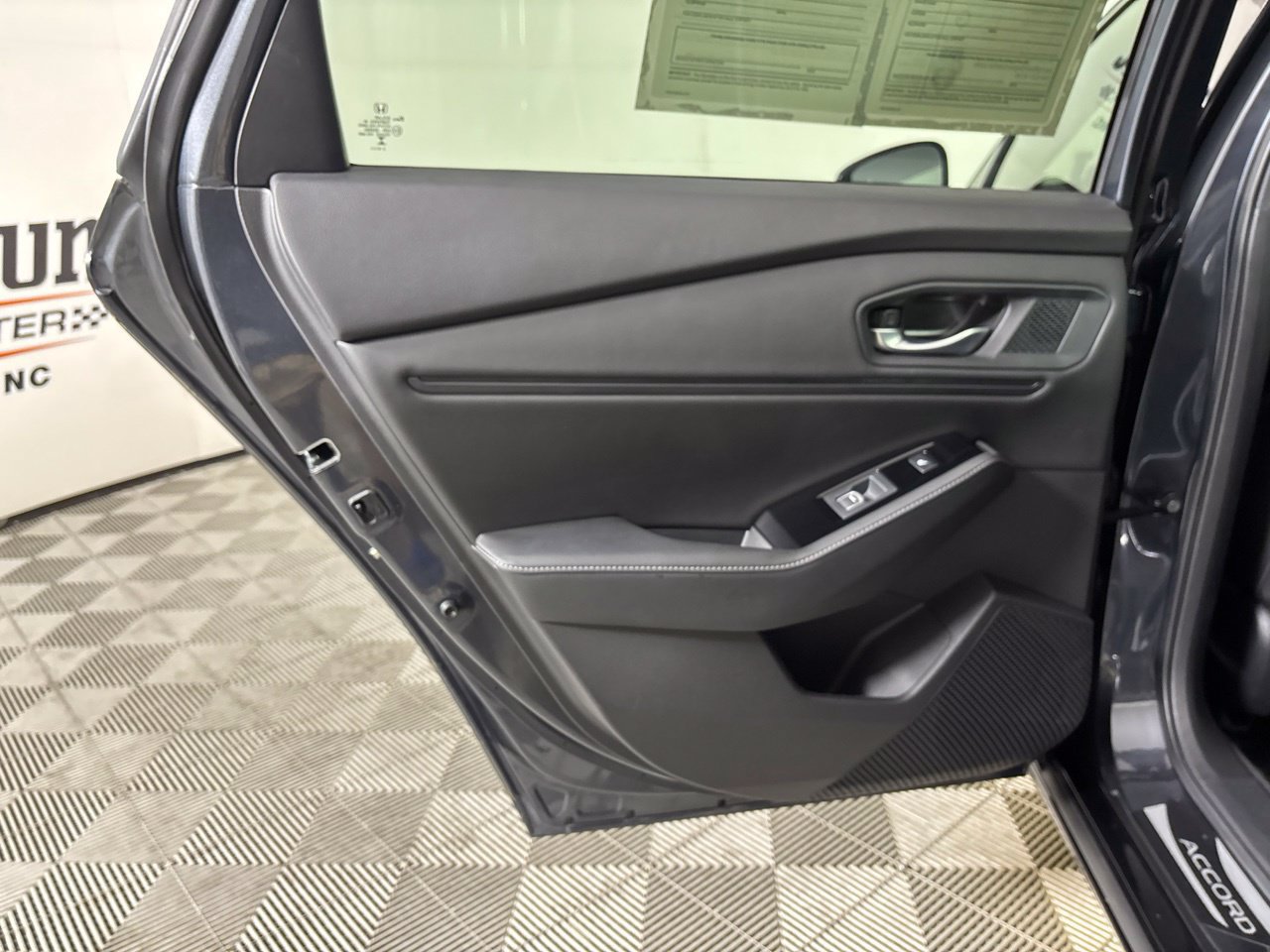 Used 2024 Honda Accord Touring image 24