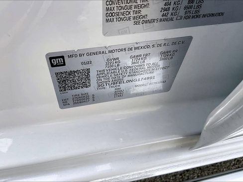 Used 2022 GMC Sierra 1500 Denali w/ Driver Alert Package II AWD/4WD image 16