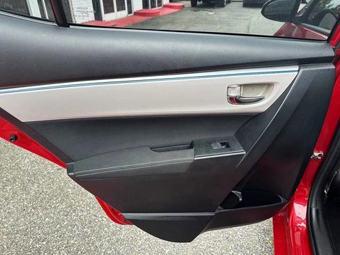 Used 2016 Toyota Corolla LE image 13