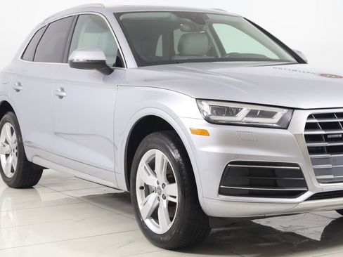 Used 2019 Audi Q5 2.0T Premium Plus w/ Premium Plus Package AWD/4WD image 41