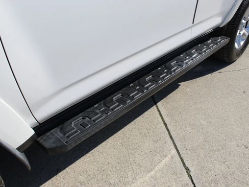 Used 2014 Toyota 4Runner SR5 Premium image 10