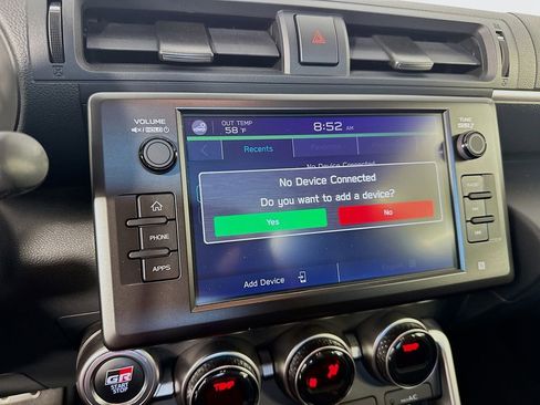 Used 2024 Toyota GR86 Premium image 19