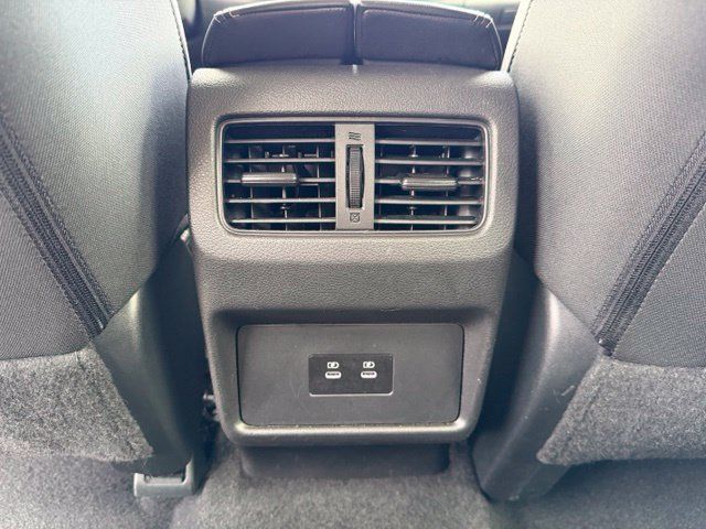 Used 2025 Nissan Rogue SV AWD/4WD image 23
