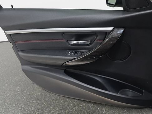 Used 2018 BMW 330i xDrive Sedan AWD/4WD image 26