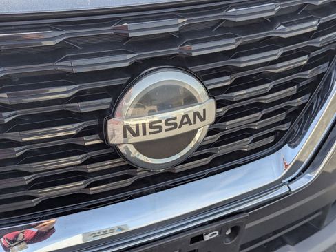 Used 2021 Nissan Rogue SV AWD/4WD image 11