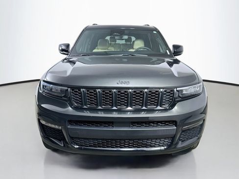Used 2023 Jeep Grand Cherokee L Limited w/ Black Appearance Package AWD/4WD image 2