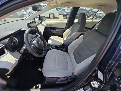 Used 2022 Toyota Corolla LE FWD image 10