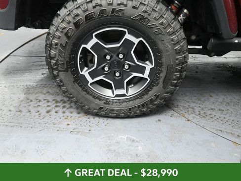 Used 2021 Jeep Gladiator Mojave AWD/4WD image 17