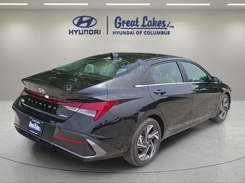 New 2026 Hyundai Elantra Limited FWD image 5