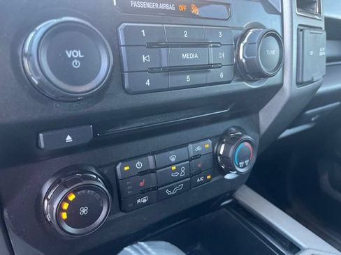 Used 2017 Ford F150 Raptor w/ Equipment Group 801A Mid AWD/4WD image 19