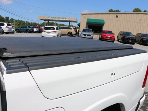 Used 2025 RAM 1500 Limited AWD/4WD image 37