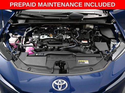Certified 2025 Toyota Prius LE FWD image 32