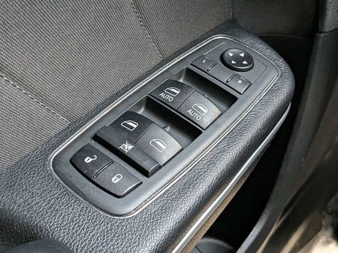 Used 2020 Dodge Charger Scat Pack RWD image 25