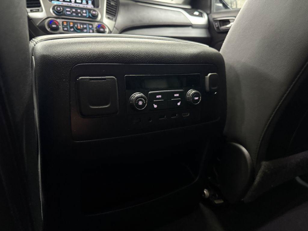 Used 2020 Chevrolet Suburban Premier AWD/4WD image 33