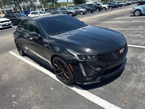 Used 2021 Cadillac CT5 V RWD image 3