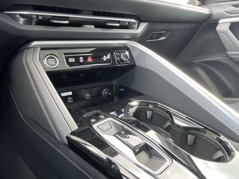 New 2025 Audi Q5 Premium Plus image 30