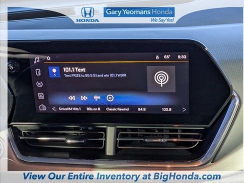 Used 2025 Chevrolet Trax LT w/ Driver Confidence Package image 18